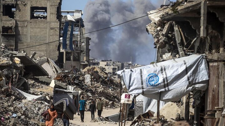 Photos: Palestinians exodus from Jabalia refugee camp