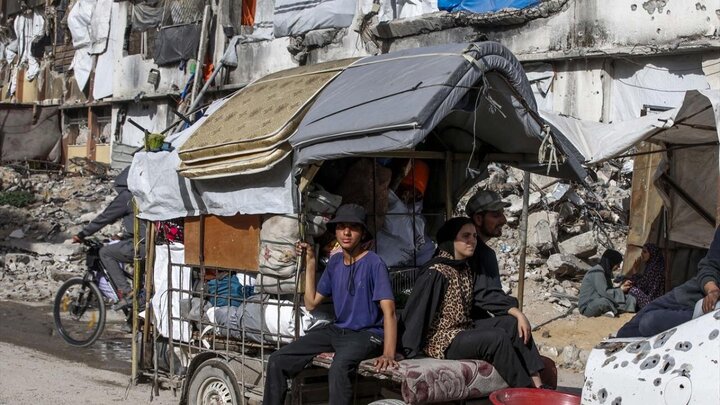 Photos: Palestinians exodus from Jabalia refugee camp