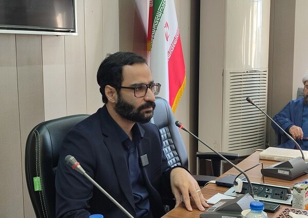زادبر: بازخوانی معرفتی انقلاب باید بر محور اندیشه امام(ره) صورت گیرد