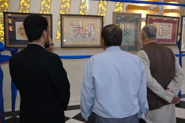 نمایشگاه خط