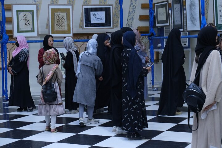 نمایشگاه خط