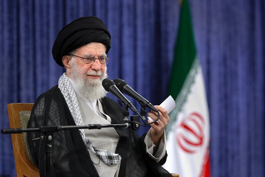 پیام رهبر انقلاب اسلامی به حجاج بیت‌الله الحرام: دنیای اسلام نیازمند بکارگیری درس‌های حج برای متوقف کردن فجایع غزه است