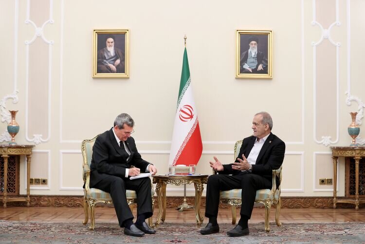 Pres. Pezeshkian: Iran-Turkmenistan partnership key to regional stability