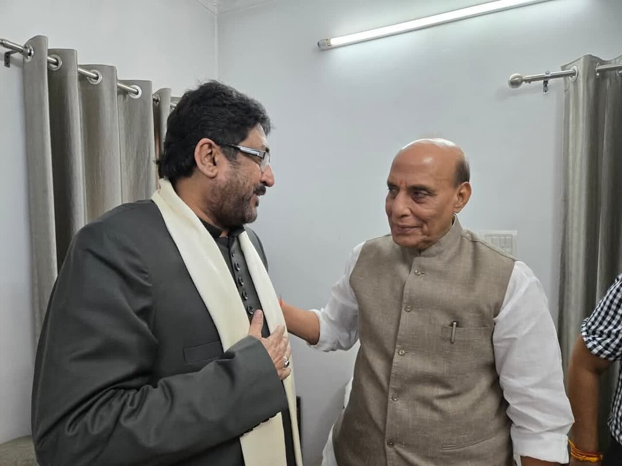 Indian Defence Minister met speaker of All India Shia Personal Law Board