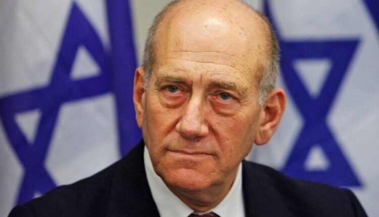 Ehud Olmert warns Israel is close to committing war crimes in Gaza