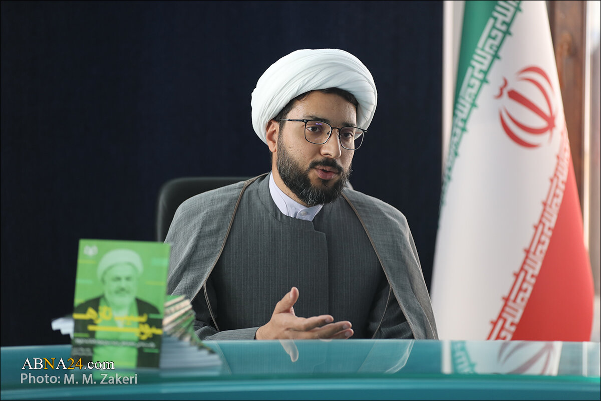 رونمایی از کتاب «بوی سیب تازه»؛ روایت مجاهدتهای روحانی جانباز ترک در مسیر تبلیغ مکتب اهل بیت(ع)