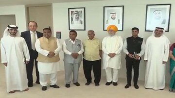 संयुक्त अरब अमीरात पहुँचा भारतीय संसदीय दल 