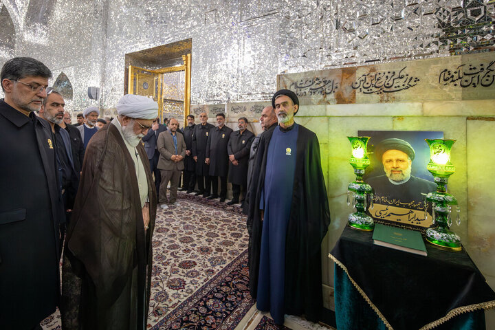 تقرير مصور| إقامة الذكرى السنوية للشهيد آية الله "رئيسي" في حرم الإمام الرضا(ع)