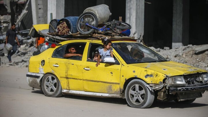 تقرير مصور| نزوح الفلسطينيين من مخيم جباليا للاجئين بفعل القصف والحصار الصهيوني
