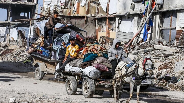 تقرير مصور| نزوح الفلسطينيين من مخيم جباليا للاجئين بفعل القصف والحصار الصهيوني