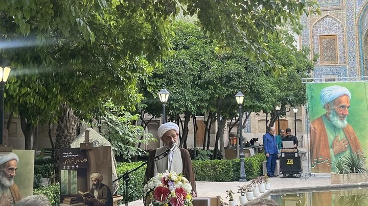 مهمترین بخش دین اعتقادات است/ مفتخریم که بزرگترین انبیا و مخلوق خدای متعال، پیامبر ماست