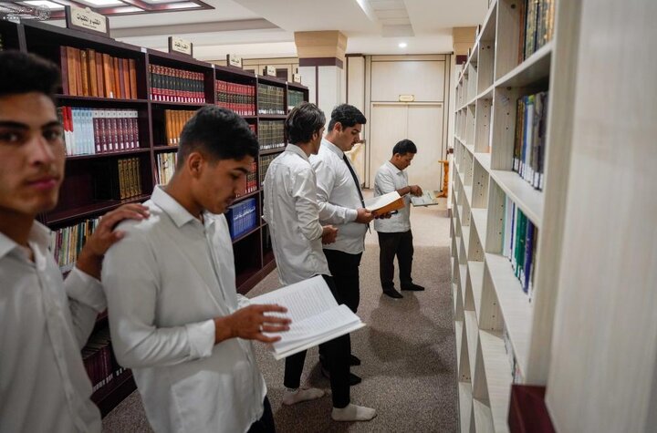 انعقاد ندوة تربوية لتعزيز الوعي والمعرفة في العتبة العلوية المقدسة