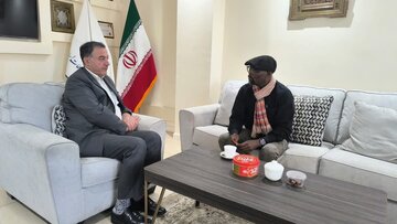 Mkutano wa Dkt. Ali Pourmarjan, Balozi wa Iran Nchini Kenya na Mchoraji Maarufu wa Katuni nchini Kenya