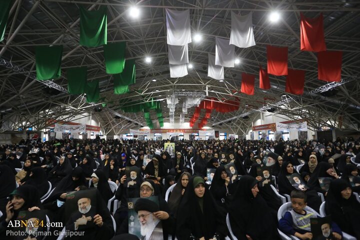 اجتماع بزرگ بانوان اصفهان با عنوان «در مسیر خدمت؛ در امتداد ابراهیم»