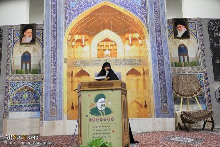 اجتماع بزرگ بانوان اصفهان با عنوان «در مسیر خدمت؛ در امتداد ابراهیم»
