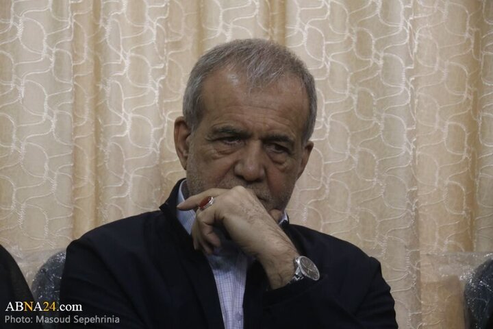 تقرير مصور/ مراسم الذكرى السنوية الأولى للشهيد "رئيسي" ورفاقه في مدينة تبريز