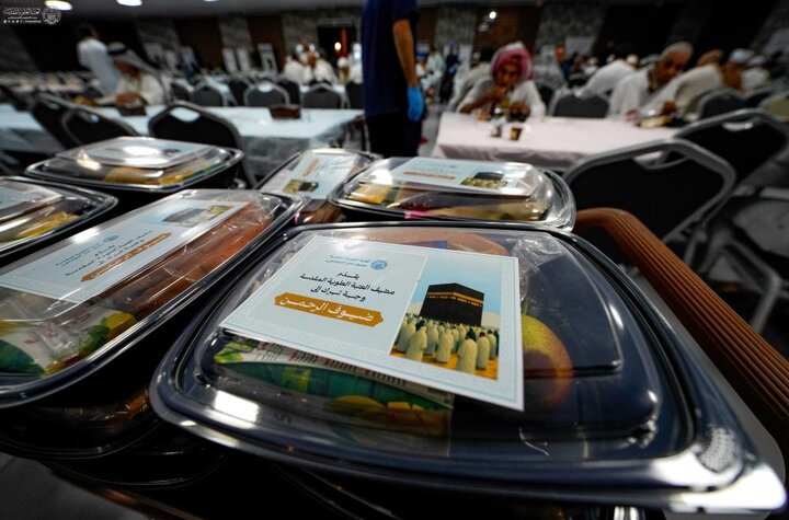 تقرير مصور/ العتبة اللعوية تقدم خدمة الضيافة للحجاج العراقيين المتوجّهين الى الديار المقدسة