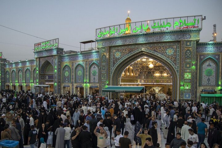 مرقد أبي الفضل العباس (عليه السلام) ليلة الجمعة