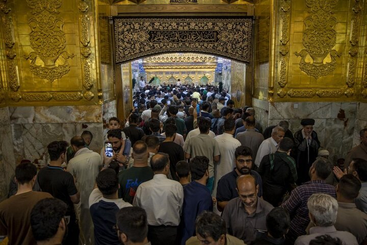 مرقد أبي الفضل العباس (عليه السلام) ليلة الجمعة
