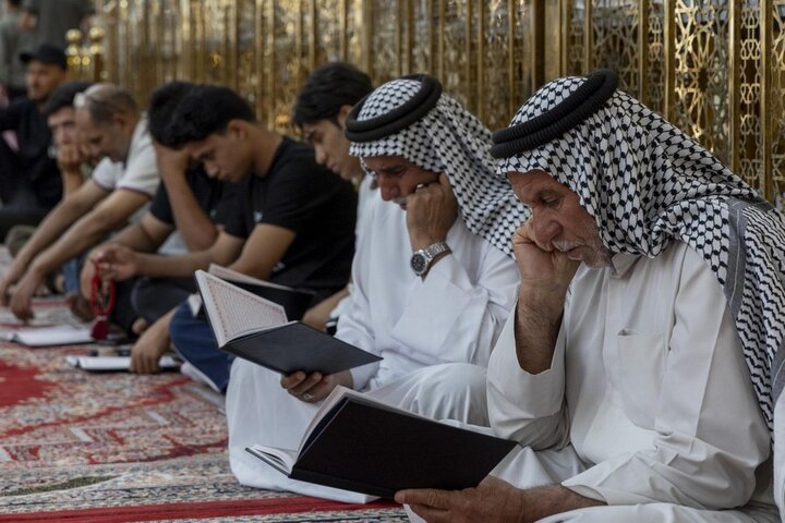 مراسم دعاء الندبة عند مرقد أبي الفضل العباس (عليه