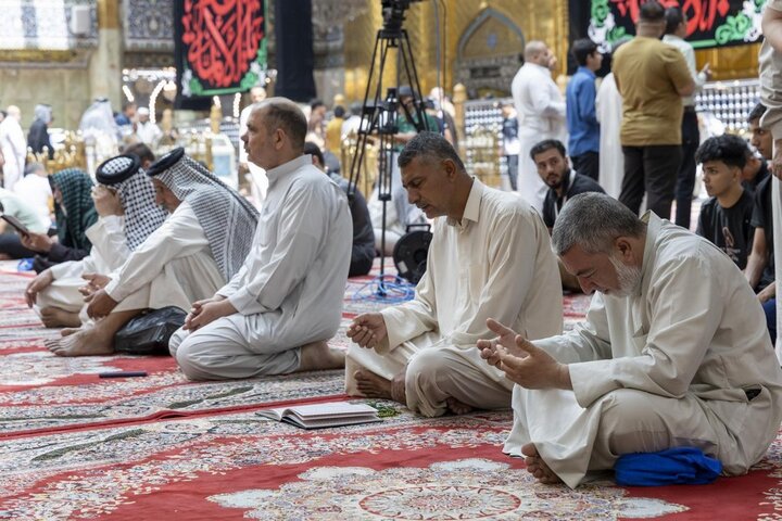 مراسم دعاء الندبة عند مرقد أبي الفضل العباس (عليه