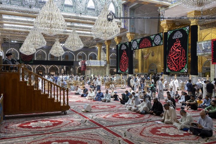 مراسم دعاء الندبة عند مرقد أبي الفضل العباس (عليه