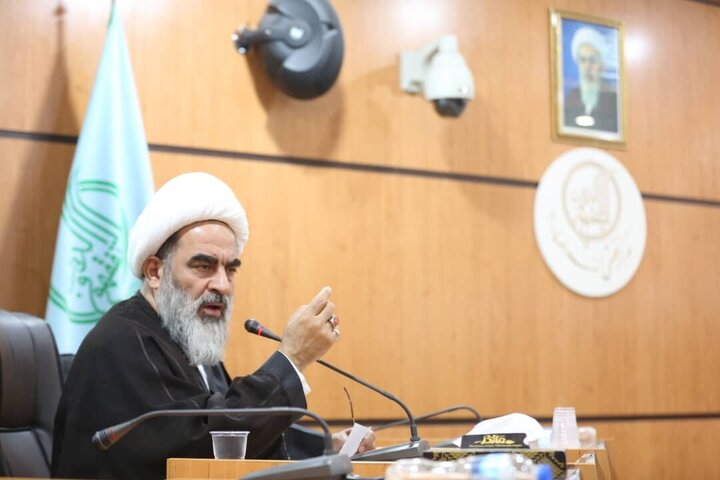Raporan Wênekanî | Civînek rojekê "Di rêya fêqeyê de" di bajarê Qomê de