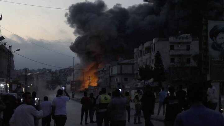 Photos: Israeli warplanes attack southern Lebanon
