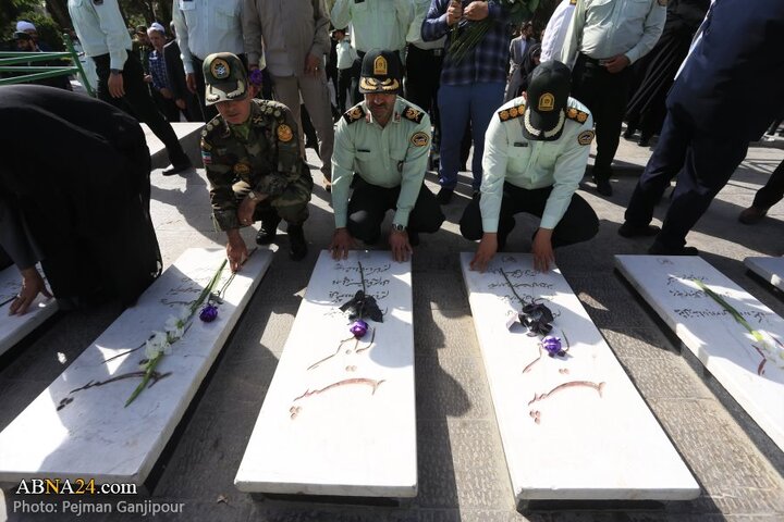 گزارش تصویری | غباررویی وعطرافشانی تربت پاک شهدای اصفهان به مناسبت فتح خرمشهر