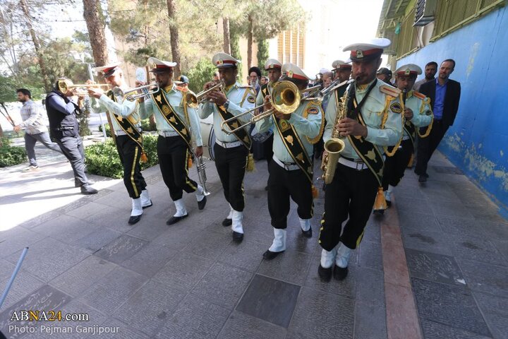 گزارش تصویری | غباررویی وعطرافشانی تربت پاک شهدای اصفهان به مناسبت فتح خرمشهر