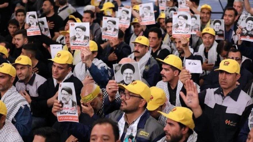 Homenagem ao presidente mártir Seyed Ebrahim Raisi em Teerã