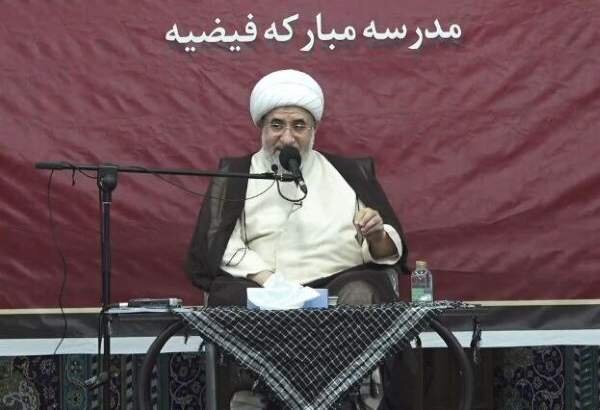 Ayatollah Araki: Martyr Raeisi provided perfect model of Islamic management in most critical condition