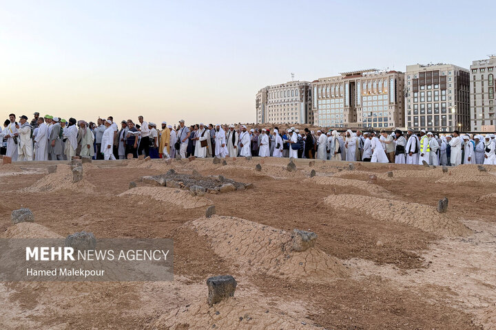 Photos: Pilgrims visit Al Baqi Cemetery during Hajj rituals