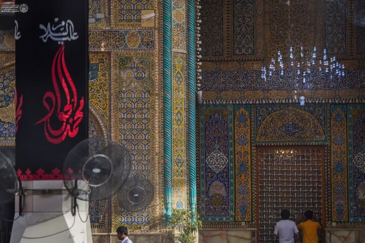 Photos: Alavi holy shrine covered in black ahead of Imam Jawad martyrdom anniversary