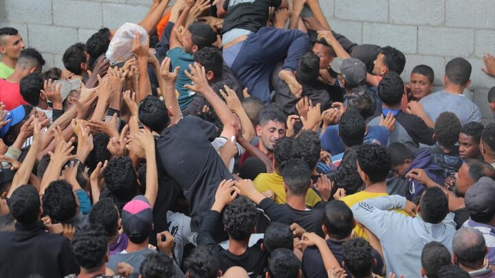 تقرير مصور| قصف وتدمير وحصار.. الجوع يفتك بالفلسطينيين في غزة