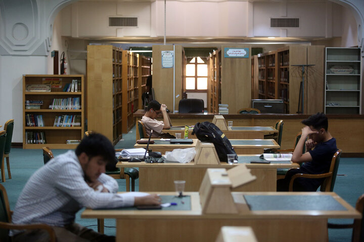 Photos: Study, research near heavenly shrine of Hazrat Fatimah Masoumeh