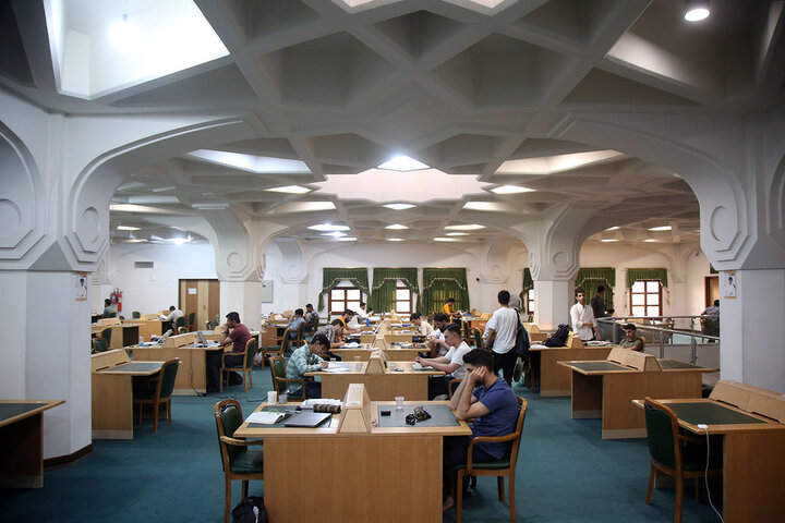 Photos: Study, research near heavenly shrine of Hazrat Fatimah Masoumeh