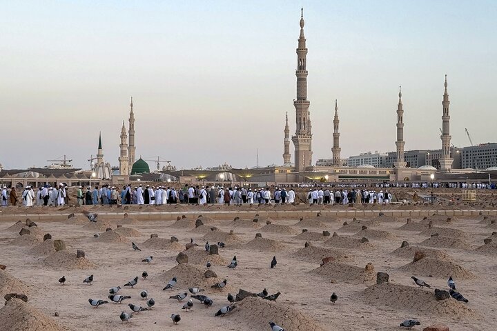 قبرستان بقیع؛ آینه‌ خاموش غربت اهل‌بیت(ع)