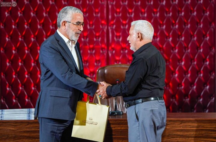 تقرير مصور| العتبة العلوية المقدسة تختتم البرنامج التطويري لشعراء المنبر الحسيني الشباب