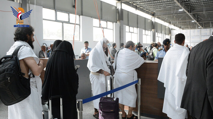 تقرير مصور| مغادرة الفوج الأول من حجاج بيت الله عبر مطار صنعاء الدولي