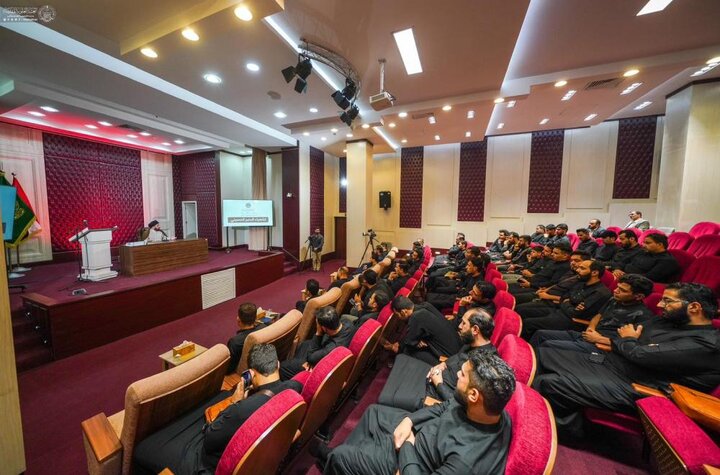 اختتام البرنامج التطويري لشعراء المنبر الحسيني الشباب في النجف
