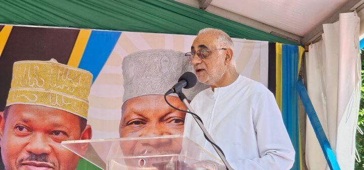 Qur'an - Mnazi Mmoja