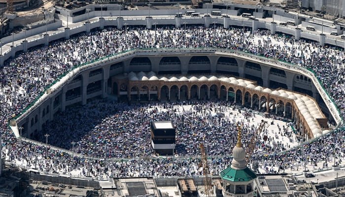 Mecca deploys advanced crowd management system ahead of Hajj 2025