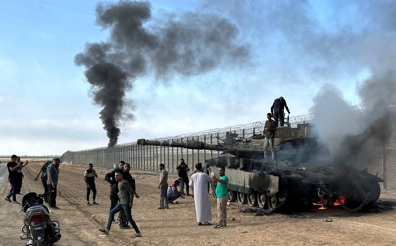 إيهود باراك يحذر من حسابات نتنياهو السياسية: إعادة غزو غزة كارثة استراتيجية