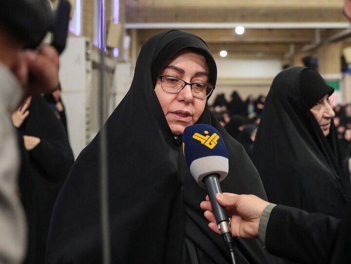 تقرير مصور/ قائد الثورة يلقي كلمة بذكرى الشهيد رئيسي وشهداء الخدمة