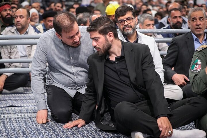 تقرير مصور/ قائد الثورة يلقي كلمة بذكرى الشهيد رئيسي وشهداء الخدمة