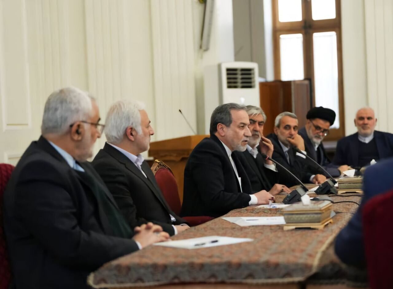 Araqchi warns of harsh response to JCPOA snapback mechanism
