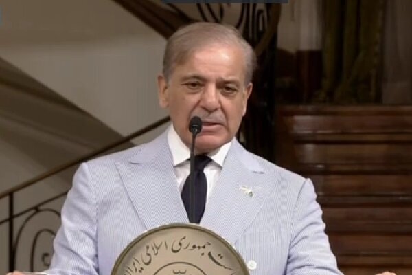 Di konferansa ragihandina hevdu re bi Pezîşkîyan de.aSerokwezîrê Pakistan: Em ji mafê Îranê re ya bikaranîna hêza atômî ya aştîxwaz alîgirî dikin.