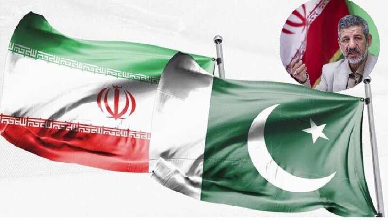 پاکستانی وزیر اعظم کا دورہ تہران-اسلام آباد دوطرفہ تعلقات کو مضبوط بنانے کے سلسلے میں اہم قدم