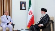 Имом Хоманаӣ: Мо ба ояндаи дунёи Ислом хушбин ҳастем/ Дидори нахуствазири Покистон бо Раҳбари инқилоб